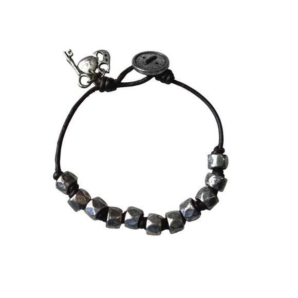 Fossil Leather Bracelet Silver Tone Beads Button Charm Key Heart Boho Jewelry - Picture 1 of 4